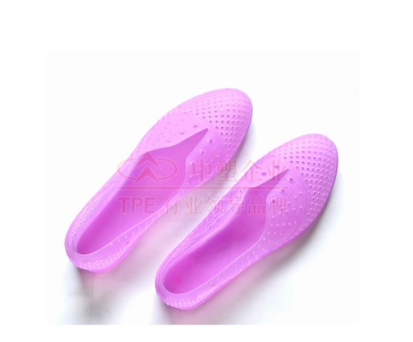 چگونه از جذب رطوبت در مواد TPE جلوگیری کنیم؟ چگونه از جذب رطوبت در مواد TPE جلوگیری کنیم؟